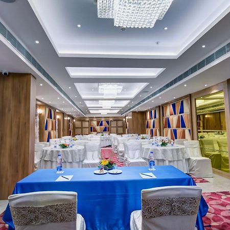 Cozzet Victoria Hotel Bhuvanesvar Kültér fotó