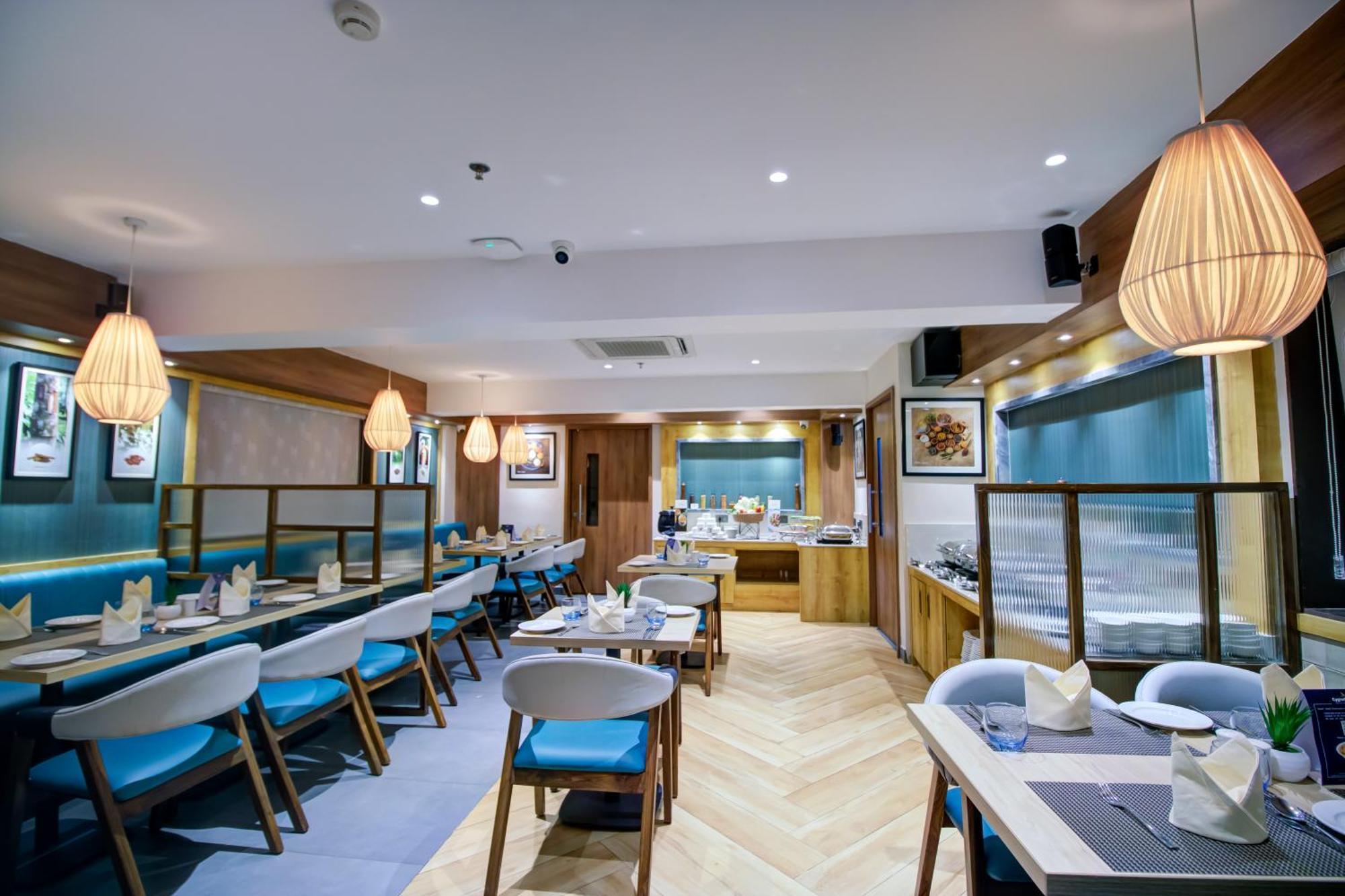 Cozzet Victoria Hotel Bhuvanesvar Kültér fotó