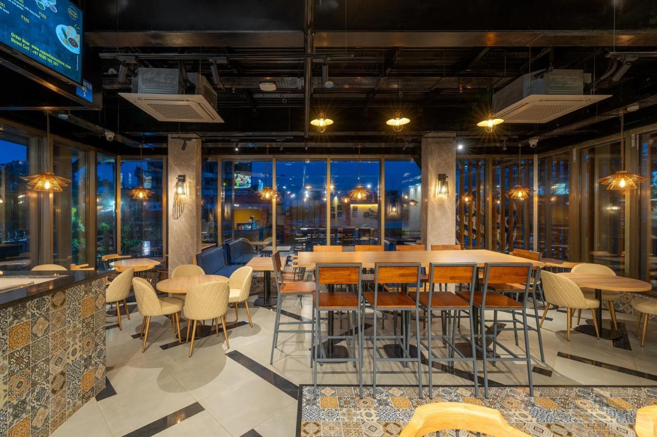 Cozzet Victoria Hotel Bhuvanesvar Kültér fotó